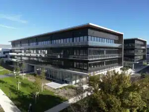 Three Houses adresse LAINX